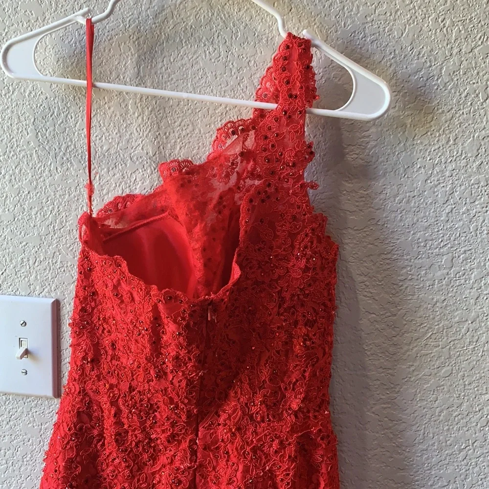 Mori Lee red rhinestone lace cocktail one shoulder dress. Size 3/4 - Picture 5 of 10